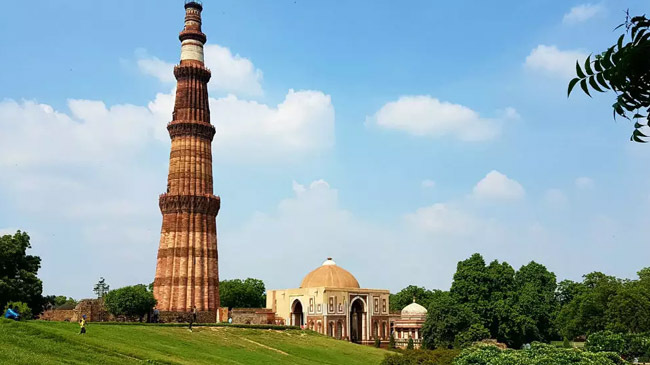 qutub minar delhi1