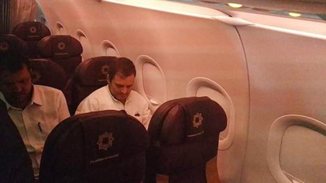 rahul gandhi going to kashmir