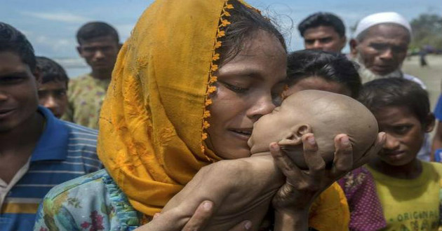 rohingya mother with her son