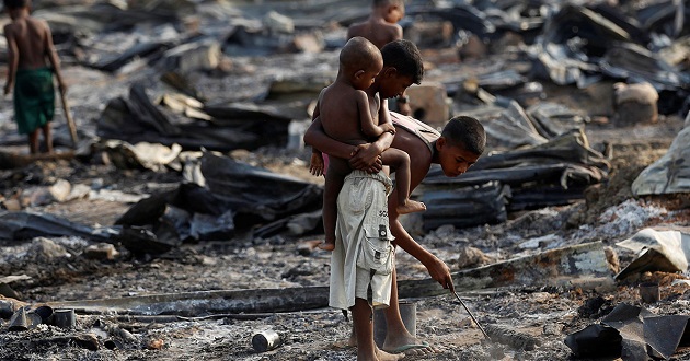 rohingya village burning new2