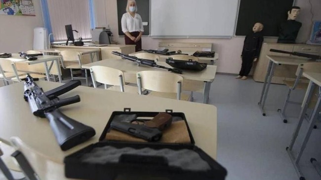russia military training classroom