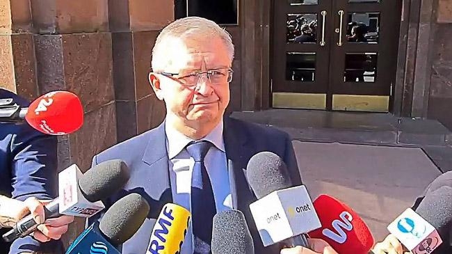 russian ambassador poland sergey andreyev