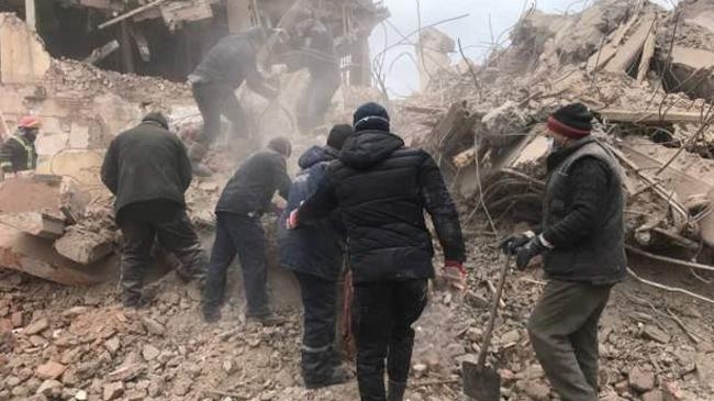 russian artillery strike in okhtyrkaimage