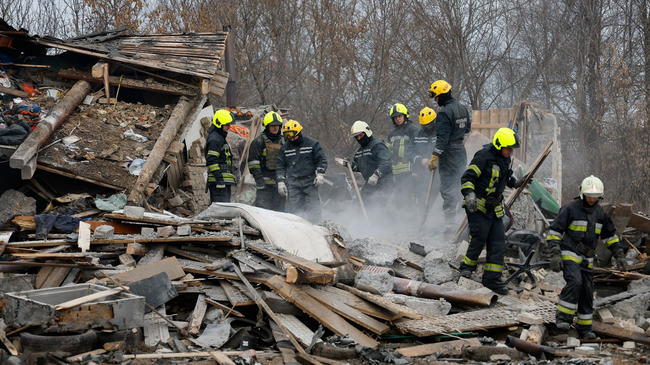 russian missiles strike kiev on new years