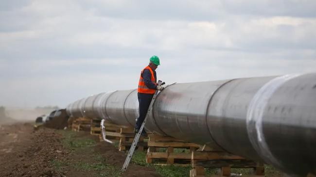 russian pipeline transporting gas to europe