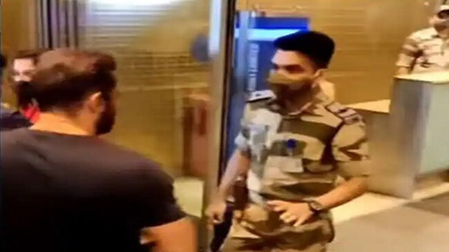 salman khan mumbai airport