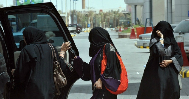 saudi women ask permission to drive car