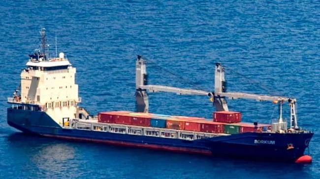 ship carrying arms