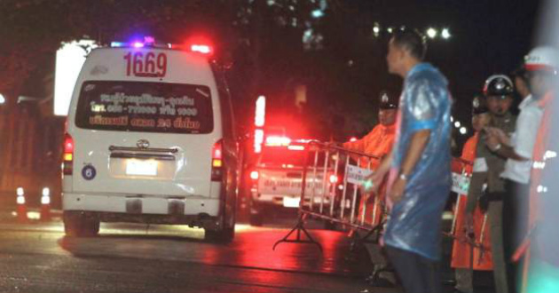 six of trapped thai boys has rescued