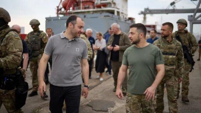 sixteen ships loaded with grain ready to leave ukraine