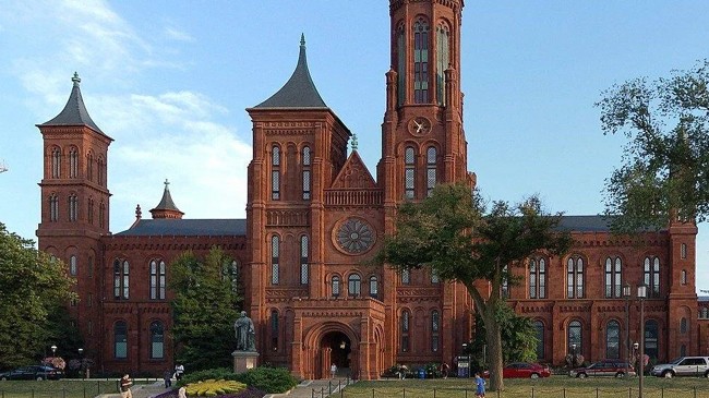 smithsonian institution building