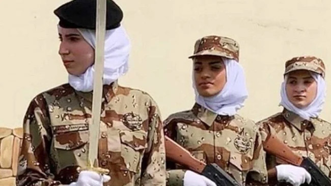 soudi women army