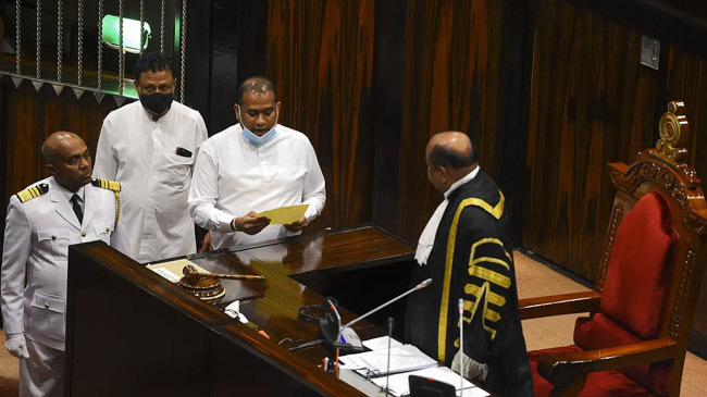 sri lanka mp take oath