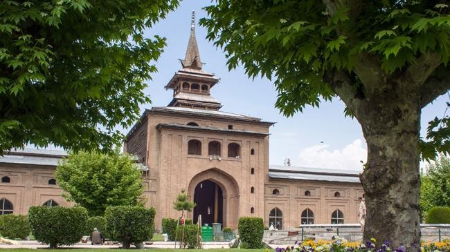 srinagar ban mosqye