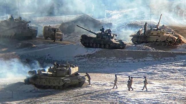 tanks on ladakh border