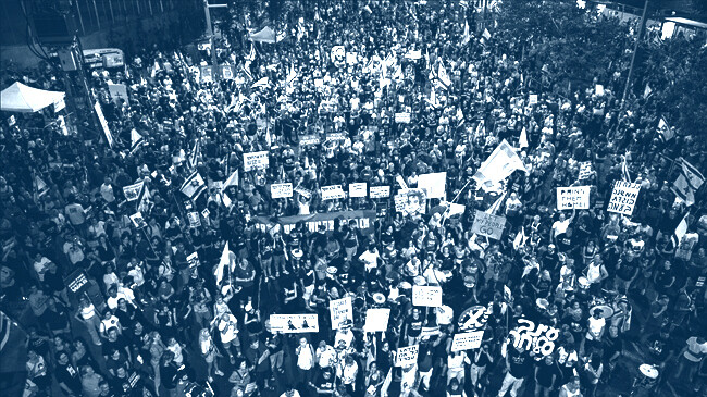 thousands of protesters in tel aviv