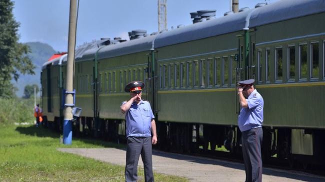 train crosses north korea border