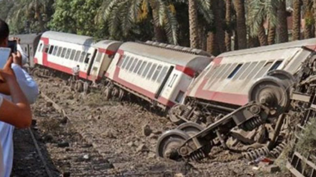 train derailment in congo