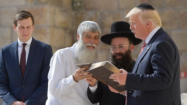 trump with zionist rabbis