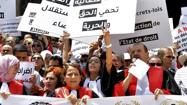 tunisia judges strike