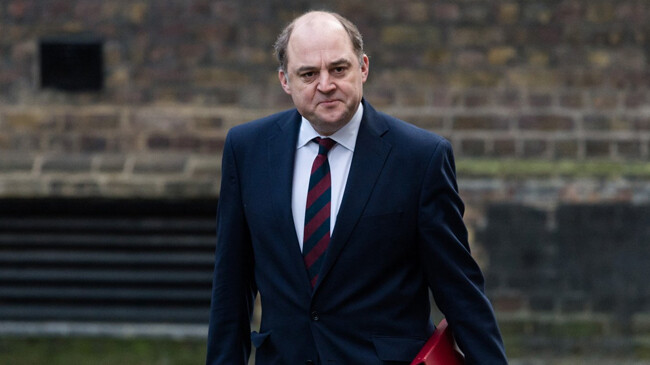 uk defance minister