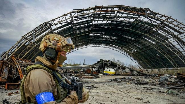 ukraine airport destroyed