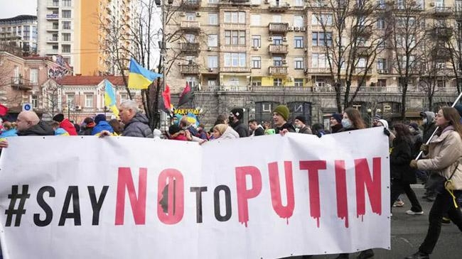 ukraine and russia crisis west stratedgy