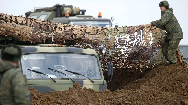 ukraine crimea russian soldier