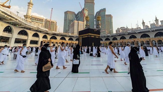 umrah woman