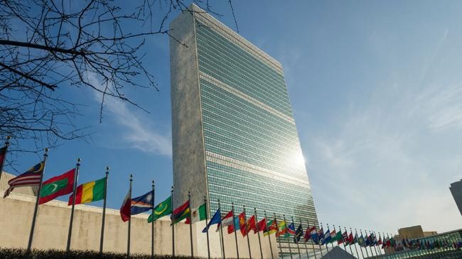 un 8