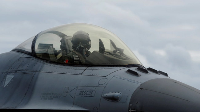 us arms f 16