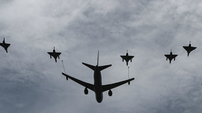 us b 52 escorted israel