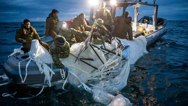 us shoots down unidentified object