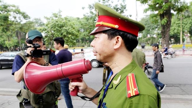 vietnam police
