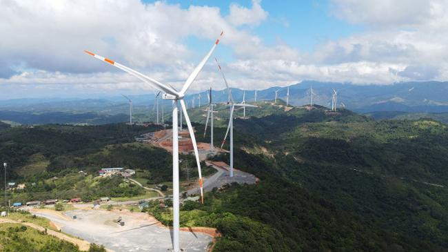 wind towers