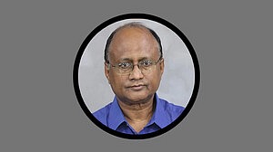 দুদক চেয়ারম্যান: হলফনামা যাচাই হলে ২০০৮ সালে হাসিনার প্রার্থিতা বাতিল হতো