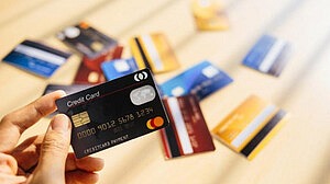 সীমানা ছাড়িয়ে ক্রেডিট কার্ডের দাপট: খরচের শীর্ষে যুক্তরাষ্ট্র ও থাইল্যান্ড