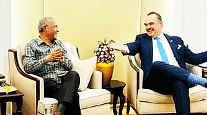 নির্বাচনী নিরাপত্তা প্রস্তুতি সম্পর্কে অবহিত হলেন মার্কিন রাষ্ট্রদূত