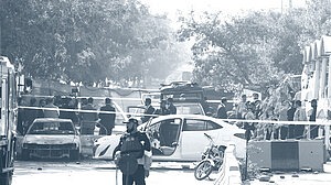 পেশোয়ারের পুনরাবৃত্তি রুখে দিলো পাকিস্তান, হামলাকারী ৫ জনই নিহত